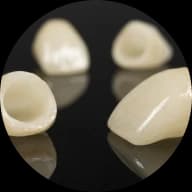 <a href='/usluge/krunice/bezmetalne-krunice'>Bezmetalne krunice</a>